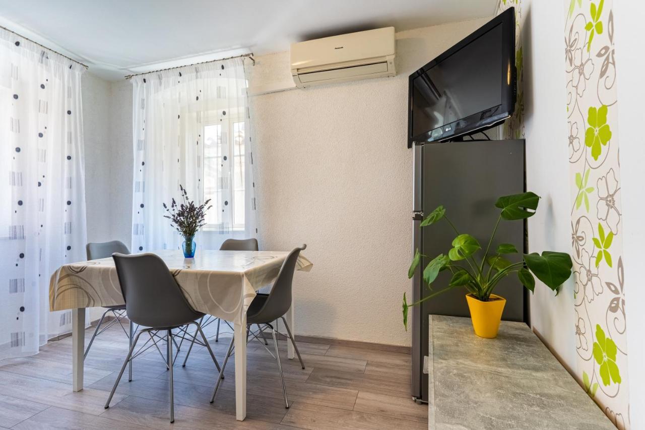 Apartman Antonija 茨雷斯 外观 照片